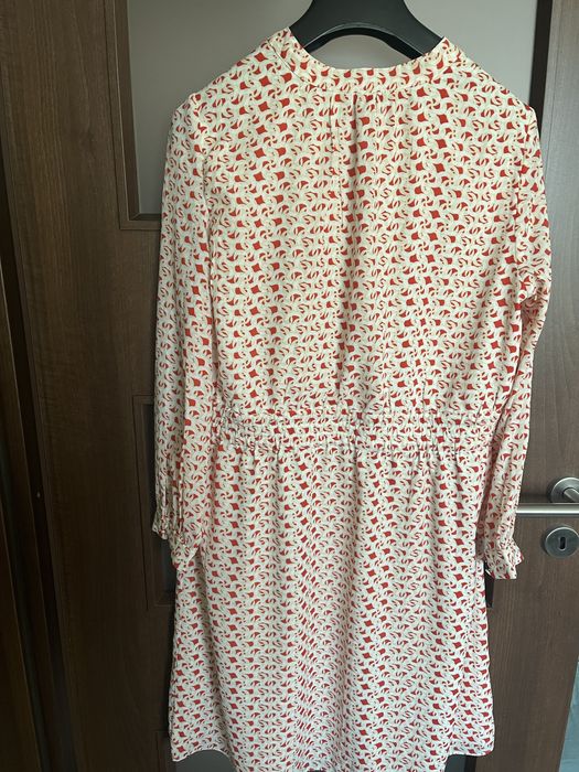 Рокля с мотиви H&M с дълъг ръкав