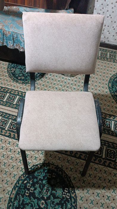 Продается стулья