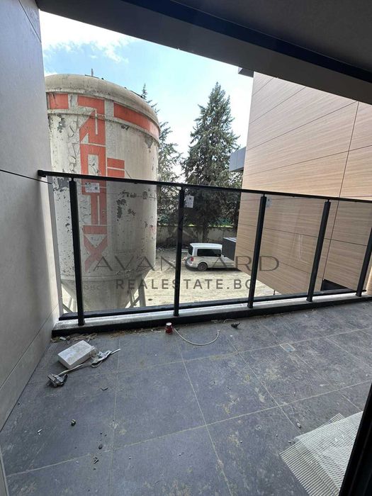 Продава се Тристаен апартамент в Пловдив, Кършияка - 122 кв.м за 1469 €/кв.м - Снимка #3