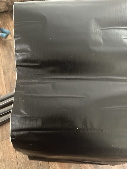 Самоклейка черного цвета