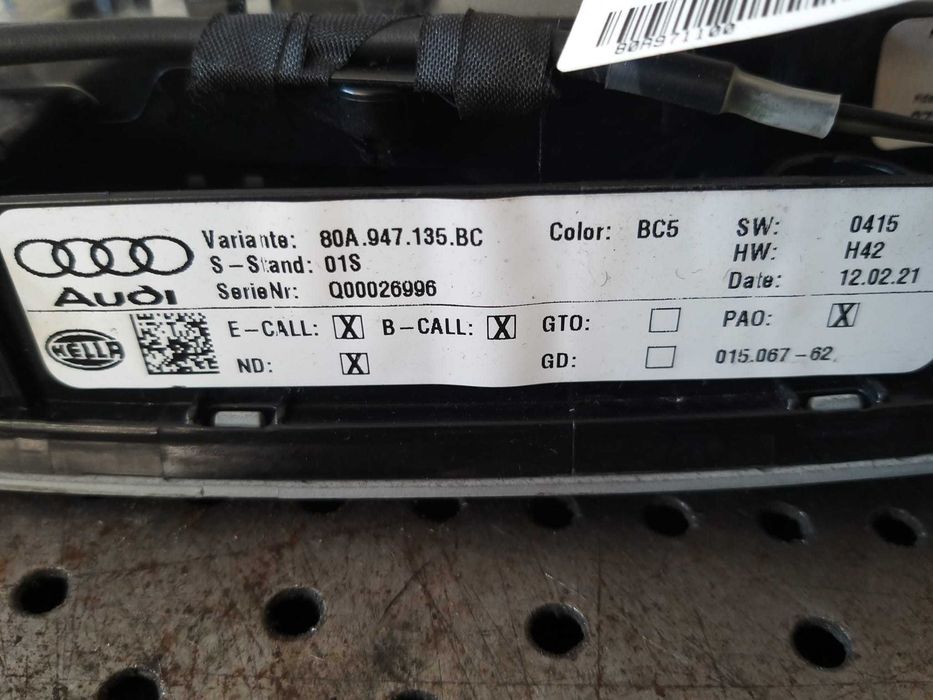 Plafoniera lampa plafon fata audi q5 fy 2020 80a947135bc