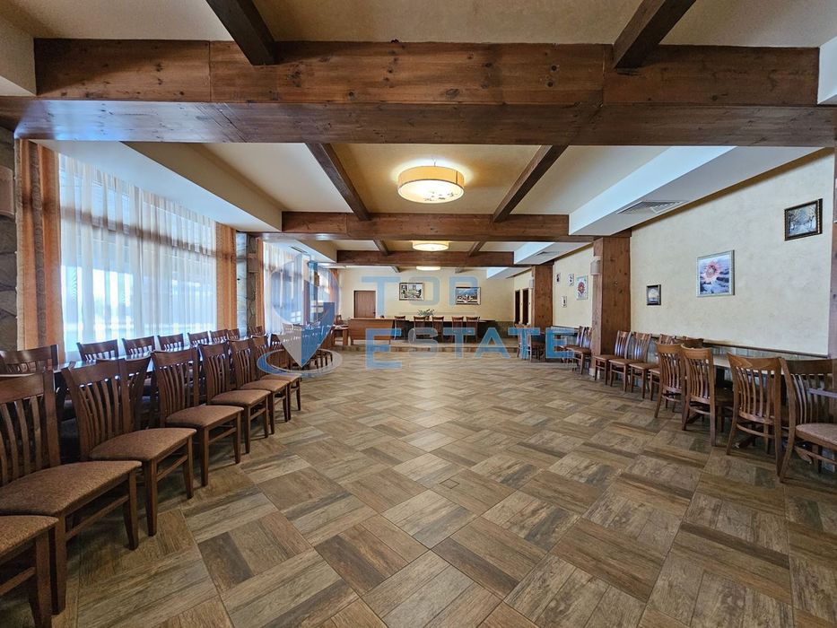 Продава се Хотел в Лясковец - 2441 кв.м за 734 €/кв.м - Снимка #3
