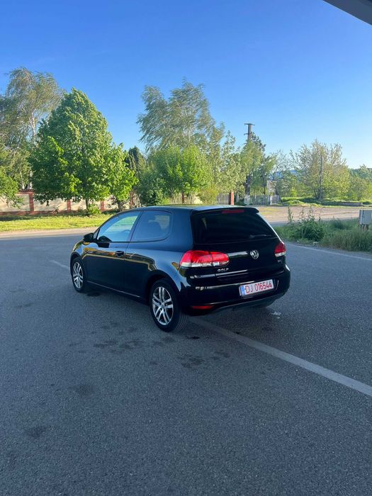 Vând Vw Golf 6 1.6 tdi