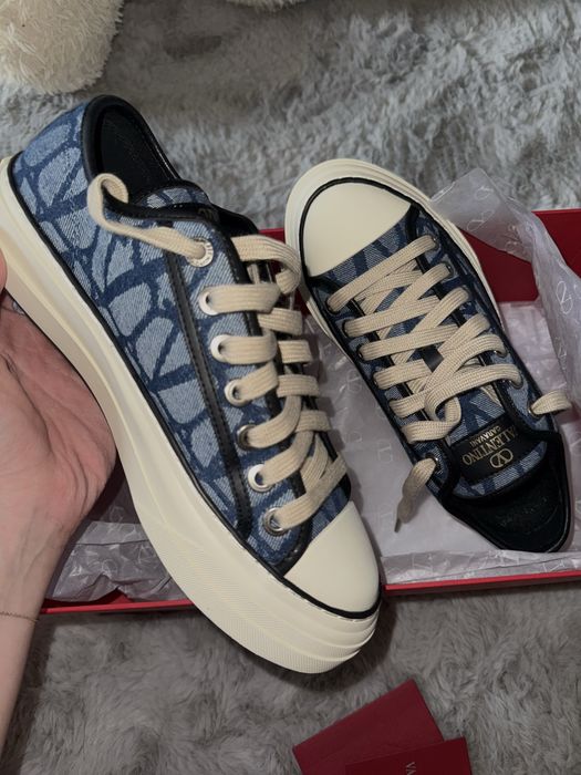 Сникърси Valentino