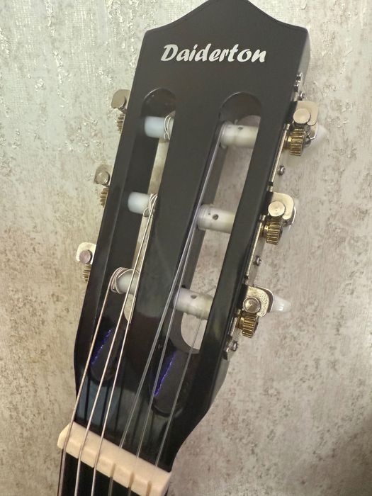 Продается гитара