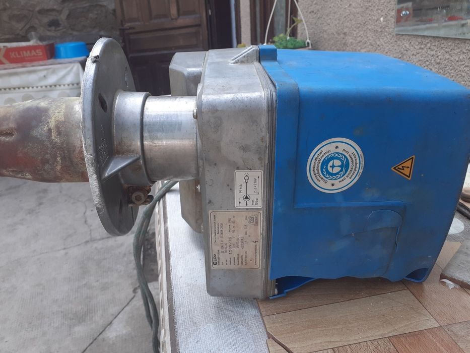 Vând injector incalzire pe combustibil lichid.