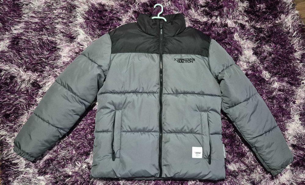 Vand geaca fas impermeabila noua,marimea L