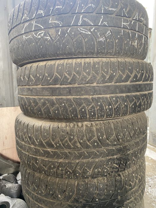 На 17. 265/65. Бриджстоне