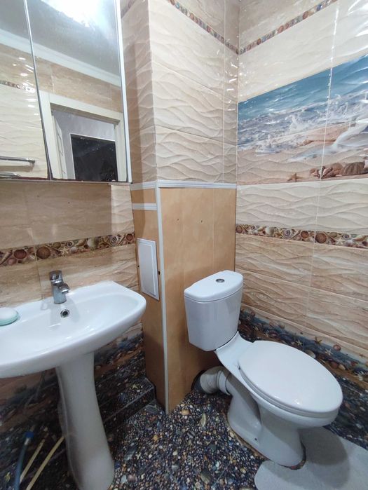 Продам трехкомнатную КЖБИ