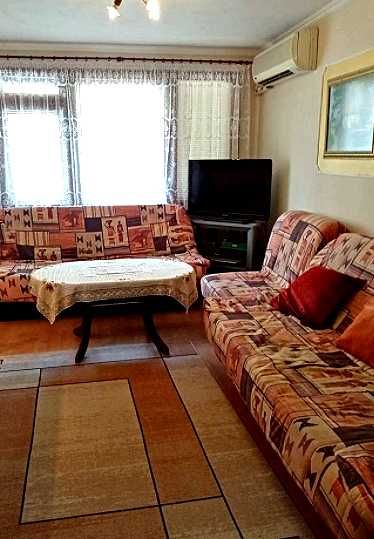 Дава се под наем Двустаен апартамент в Бургас, Възраждане - 78 кв.м за 200 € - Снимка #10