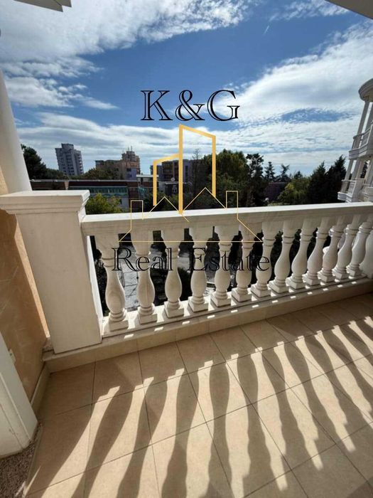 Луксозен апартамент в гр. Несебър