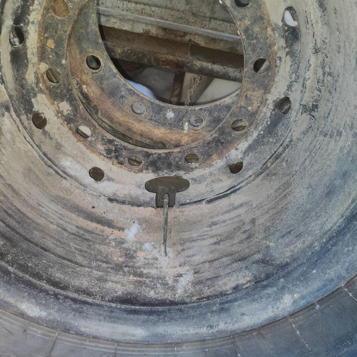 Диски с шинами Камаз