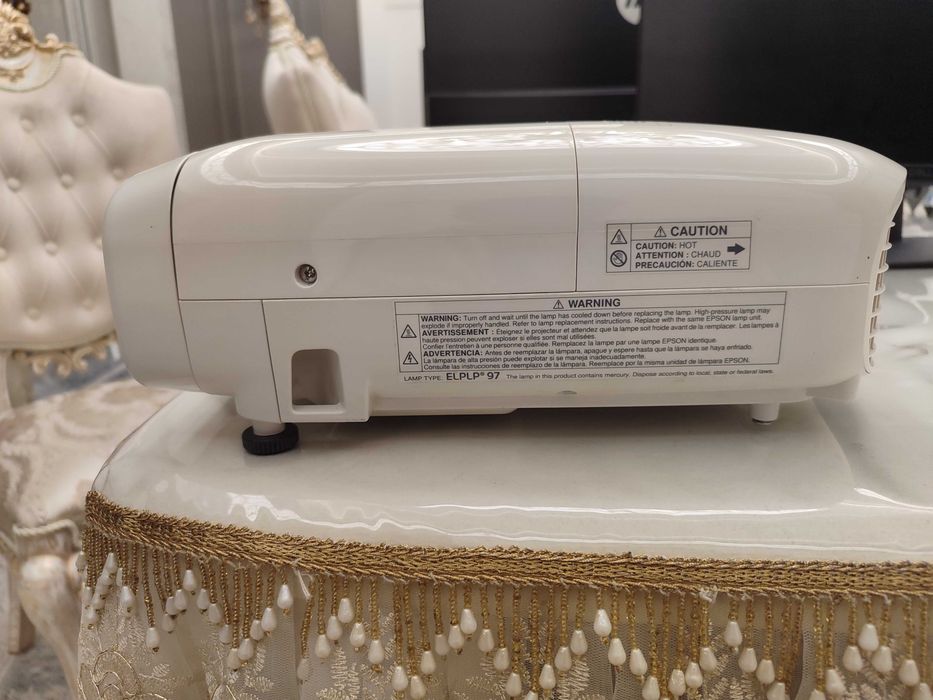 Проектор от компании Epson модель HA11A