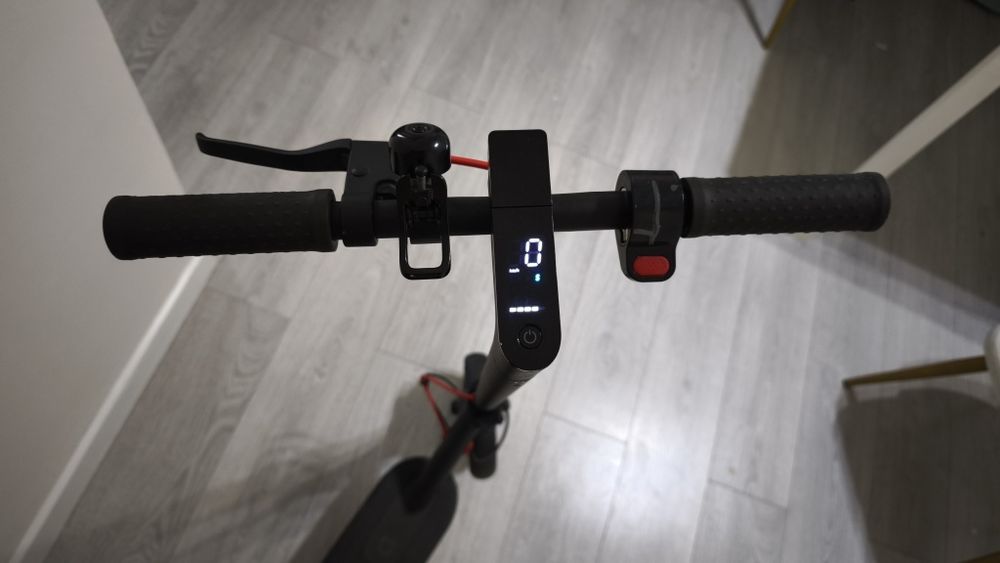 Электросамокат Xiaomi Pro