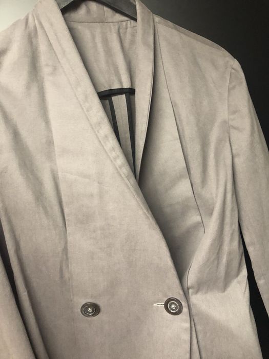 Дамски костюм нов