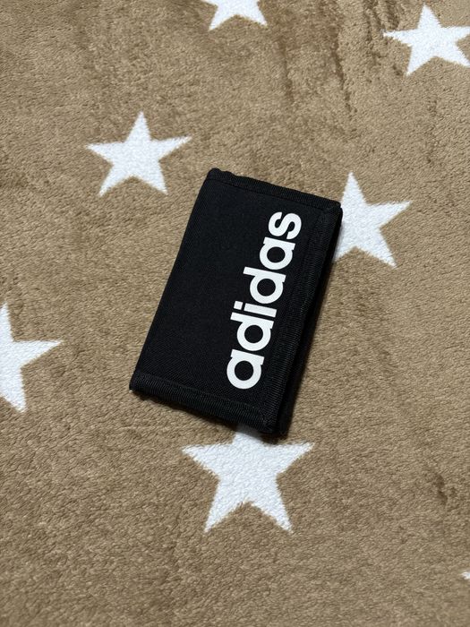 vand portofel adidas, stare 9/10