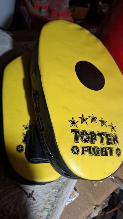 Лапа спортивная груша