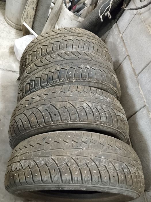 Продам зимню шины
