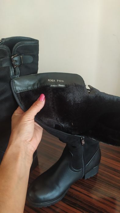 Сапоги новые 36 размера, подойдут на 37-38 размер