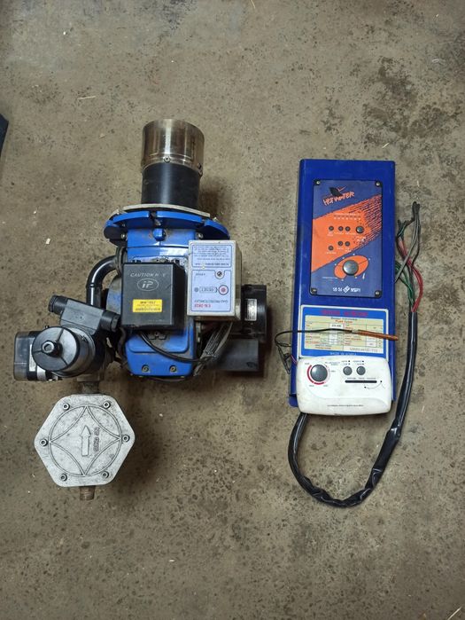 Газовая горелка+плата от бойлера Чеиль