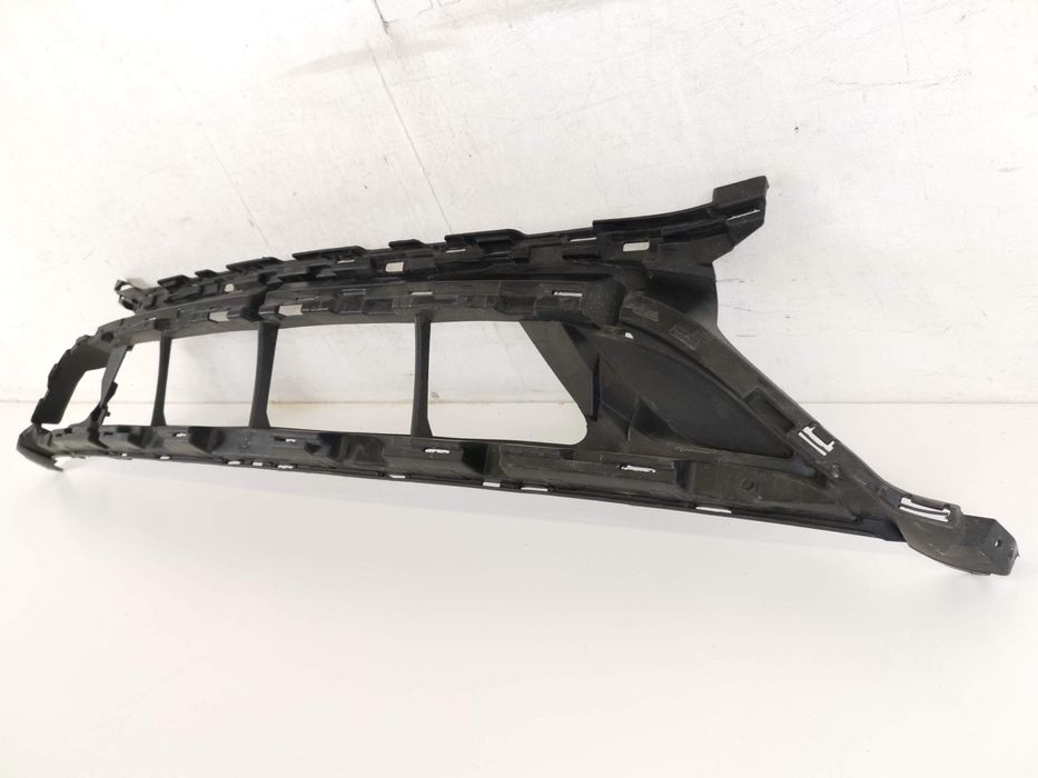 Долна решетка на предна броня Мерцедес-Бенц С-Клас / Mercedes-Benz S-C