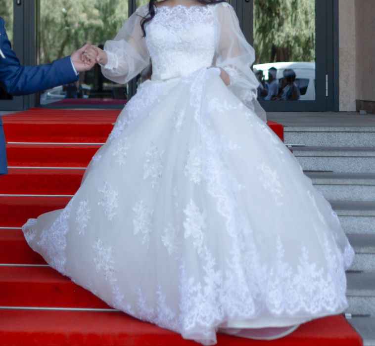 Свадебное платье