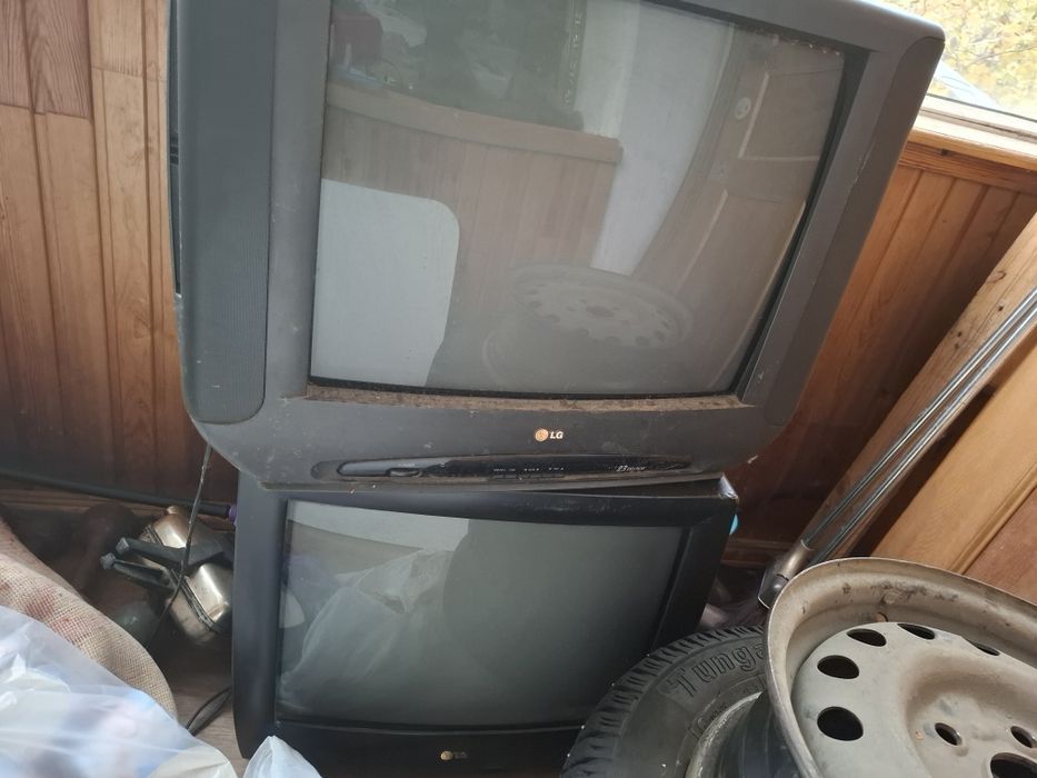 Продам телевизор