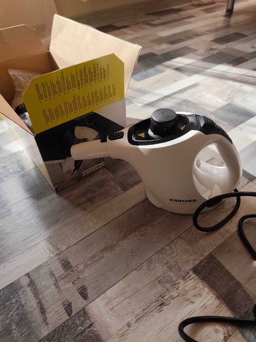 Продавам парочистачка Karcher в отлично състояние