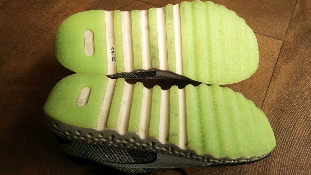 PUMA Calibrate Black Elektro Green раз. EUR 41 летни маратонки 88-13-S