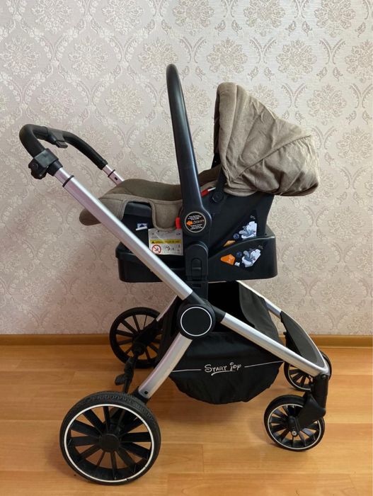 Продам Коляску 3в1