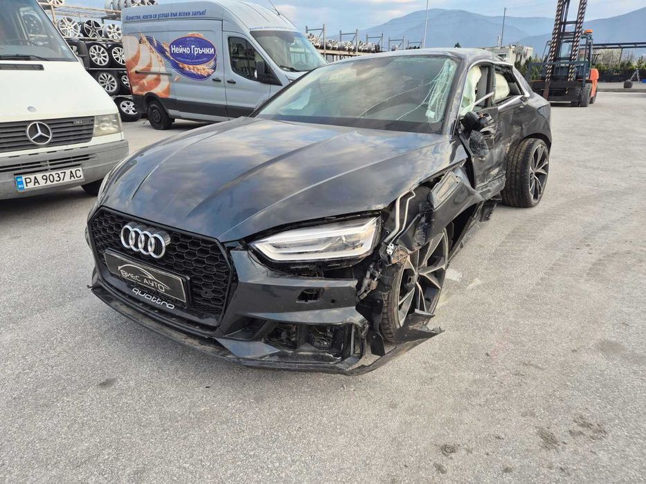 AUDI A5-на части