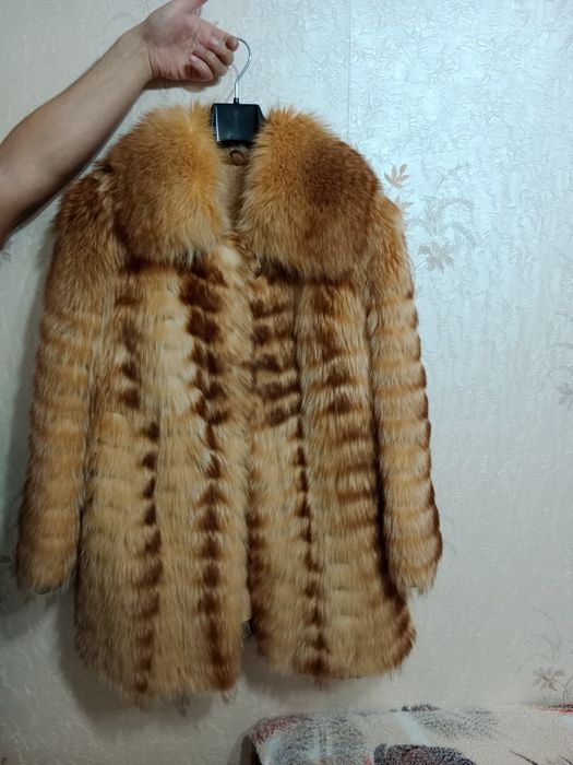 Продам полушубок лисий