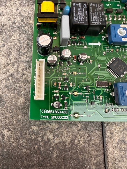 Placa electronica Ferroli Easyfer/ Honeywell DBM01.1A SMCODC02 SM16504