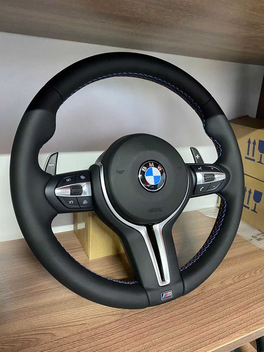Руль на BMW F30  .