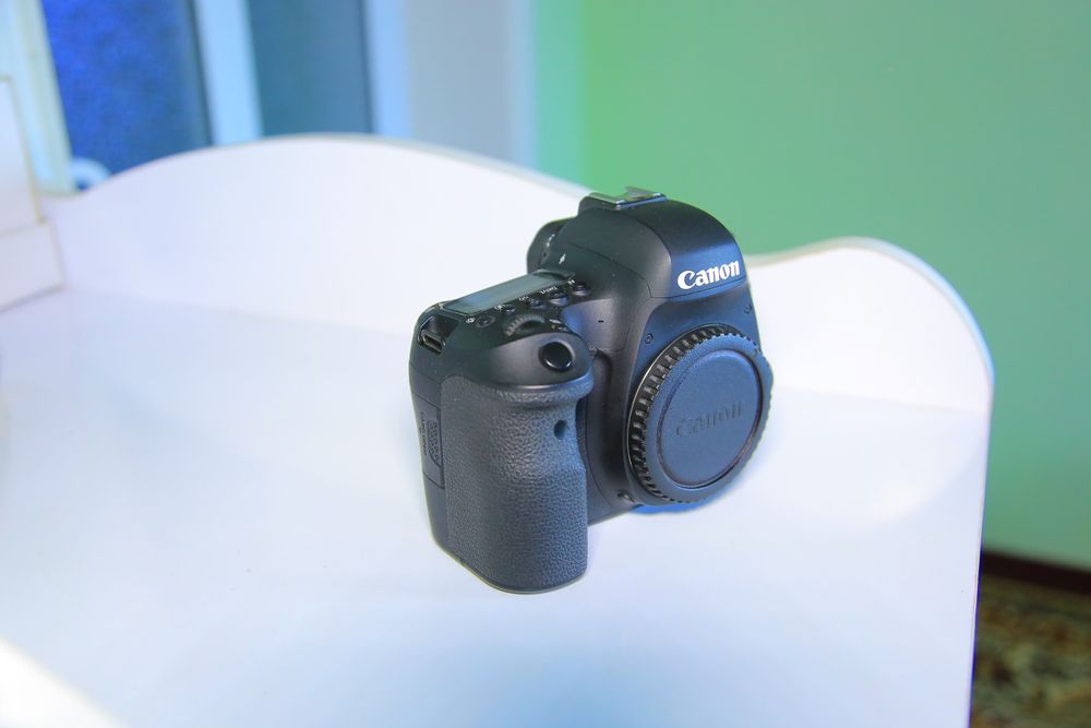 CANON 6D MARK 2 foto video uchun yaxshi tanlov