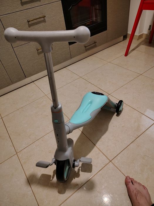 Trotinetă 3 in 1  aproape noua.
