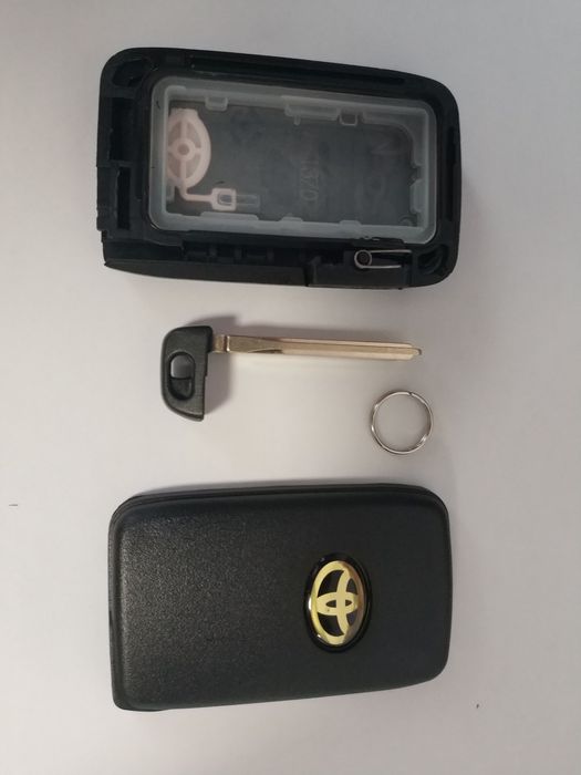 Автърмаркет кутиика за smart ключ Toyota