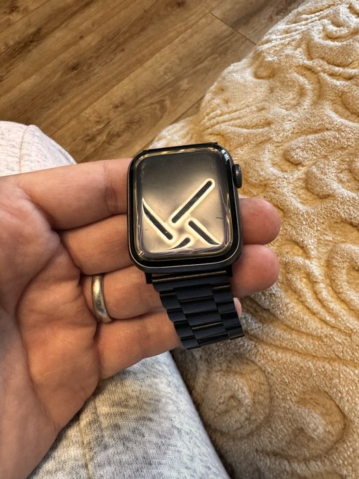 Apple Watch Series 6 + multe curele/accesorii + dock încărcare