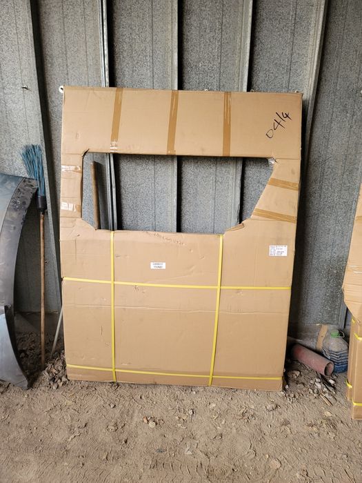 Дверь капот тойота хайс H200