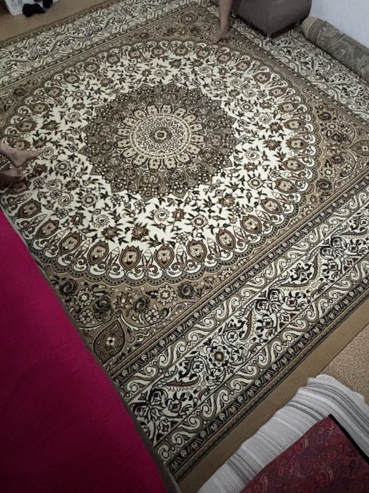 Ковер 4х4 в хорошем состоянии