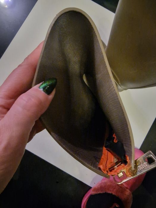 Гумени ботуши с цип