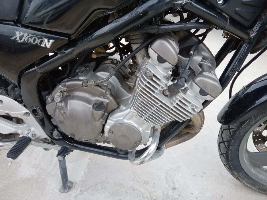 Само на части  Yamaha xj 600