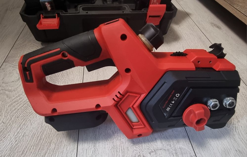 Акумулаторна резачка Utigo 21v