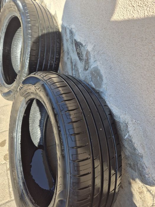 Vand 4 anvelope 205/55R16 sau schimb cu 195/65 R 15