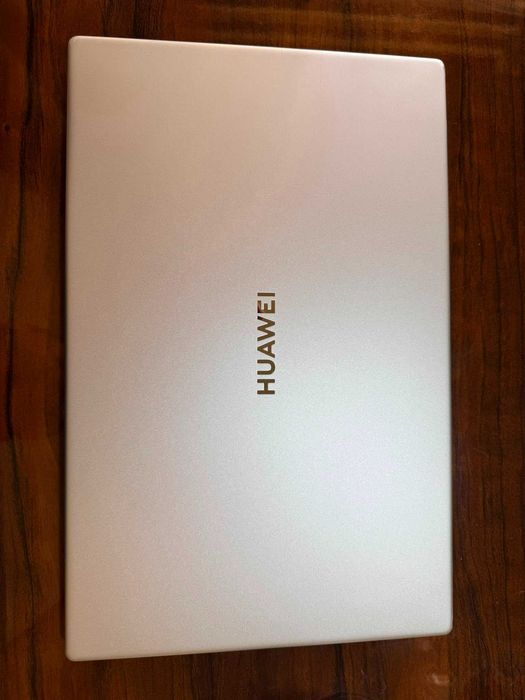 Huaweı Matebook D15 İ5 Laptop