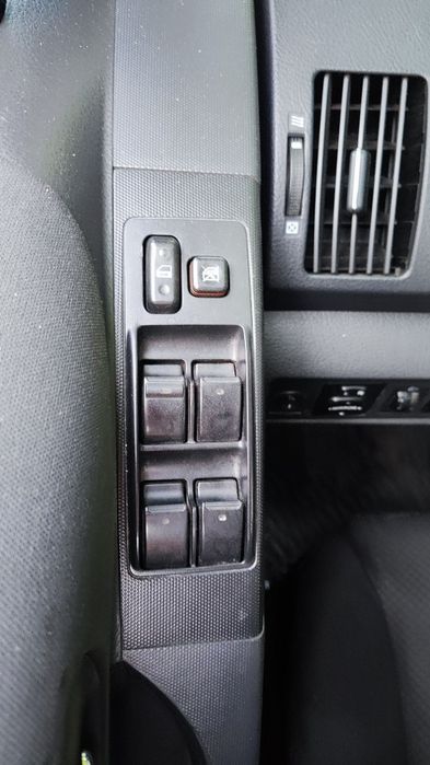 Toyota  Corolla Verso 2.2 136