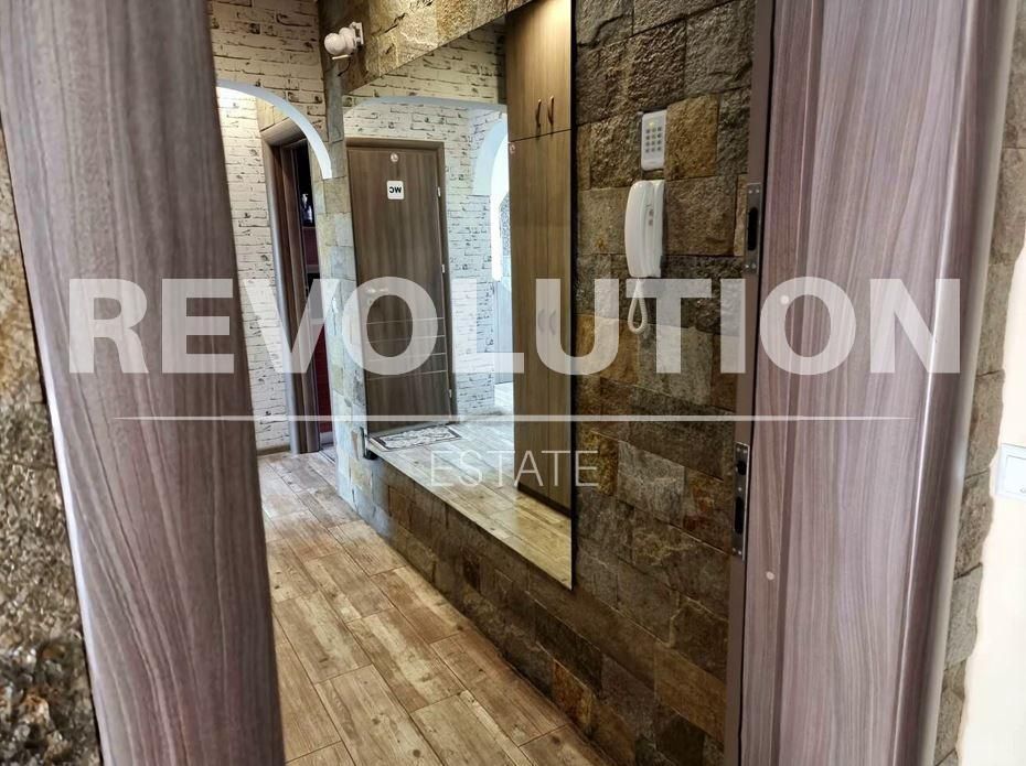 Дава се под наем Мезонет в Варна, Трошево - 110 кв.м за 750 € - Снимка #9