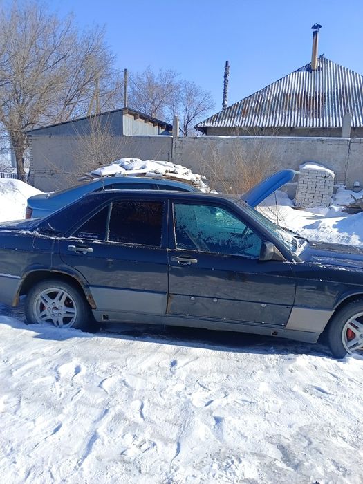 Мерседес бенз 190