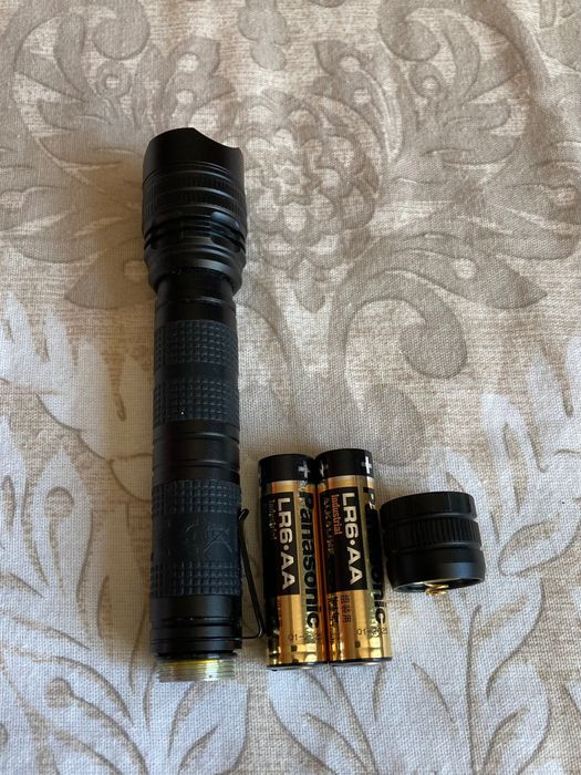 Фенерче Hama с батерии AA