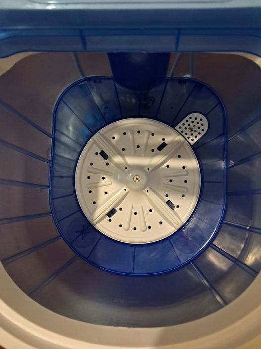 Продам стиральную машинку малютка